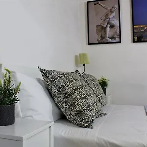 Apartment Crystal Ship