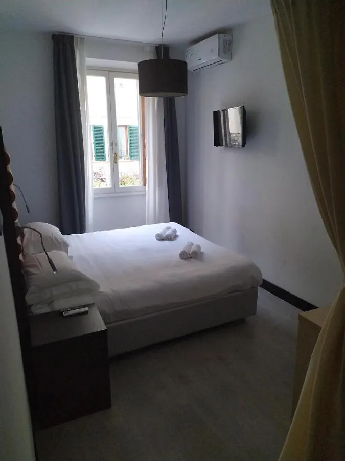 Hotel The One Firenze 3*, Florencia